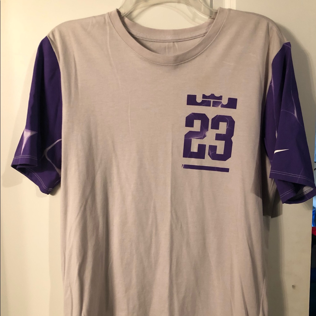 Nike Lebron James T-Shirt